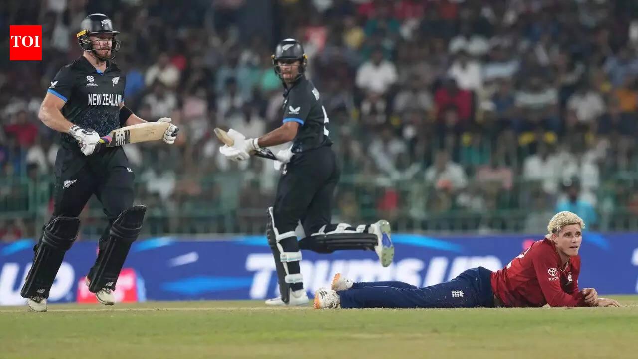 T20 International Cup Live: NZ win means Pakistan out as England suffer early blows in 160 chase